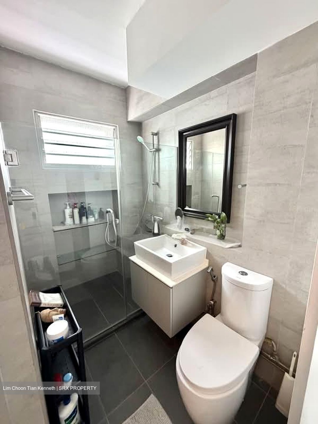 Blk 239 Pasir Ris Street 21 (Pasir Ris), HDB Executive #570457001